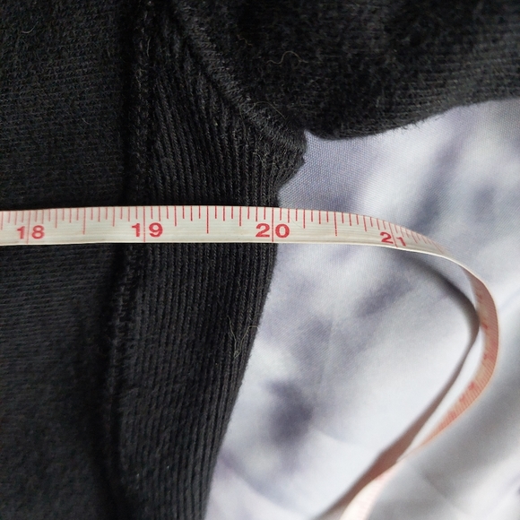 Champion Black Reverse Weave Hoodie - Picture 6 of 6